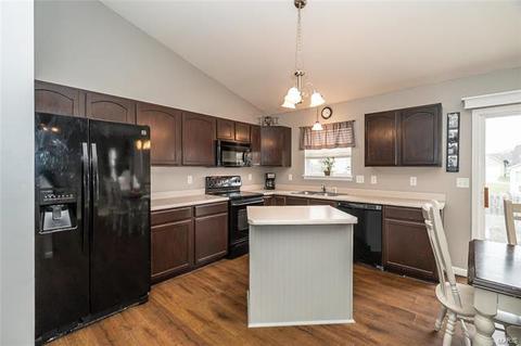 49 W Park Dr, O'fallon, MO 63366 photo 7