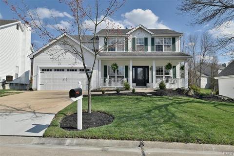 4 Eads Ct, O'fallon, MO 63368 photo 2