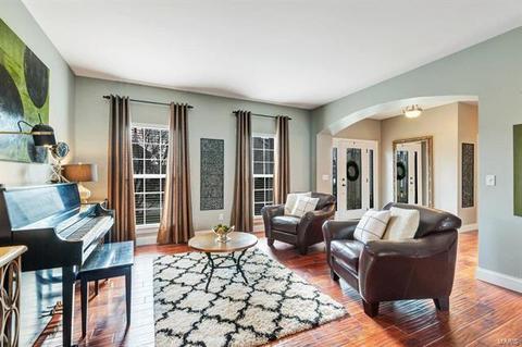 208 Chestnut Hill Dr, O'fallon, MO 63368 photo 6