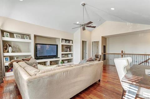 208 Chestnut Hill Dr, O'fallon, MO 63368 photo 22