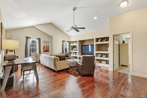 208 Chestnut Hill Dr, O'fallon, MO 63368 photo 21