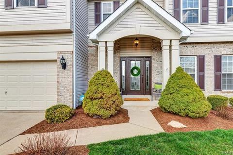 208 Chestnut Hill Dr, O'fallon, MO 63368 photo 2