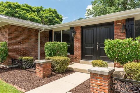 309 Morewood Dr, Manchester, MO 63011 photo 3