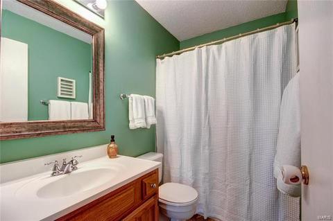 816 Ginger Wood Ct, Ballwin, MO 63021 photo 25
