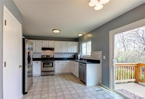 816 Ginger Wood Ct, Ballwin, MO 63021 photo 14