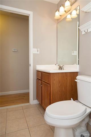 467 Ballwood Dr, Ballwin, MO 63021 photo 24