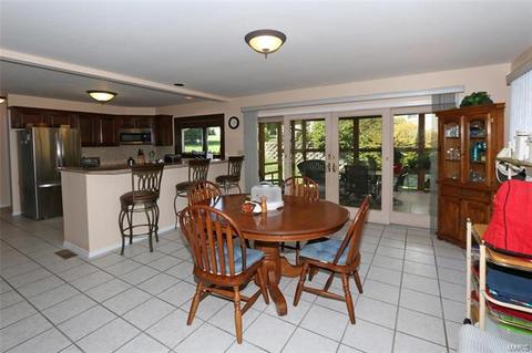 357 Round Tower, Saint Charles, MO 63304 photo 16
