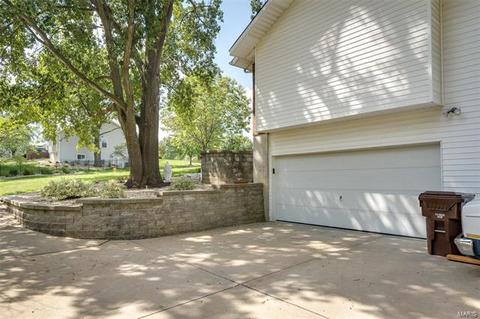 357 Round Tower, Saint Charles, MO 63304 photo 8