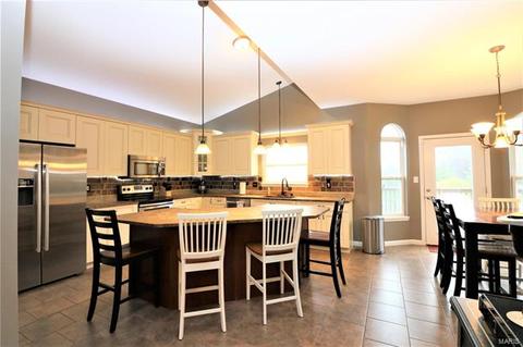 707 Vista Glen Ct, Eureka, MO 63025 photo 5