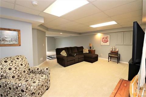 707 Vista Glen Ct, Eureka, MO 63025 photo 21
