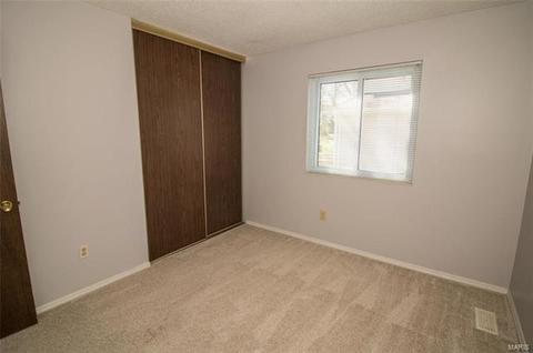 820 Justerini Dr, Ballwin, MO 63011 photo 12