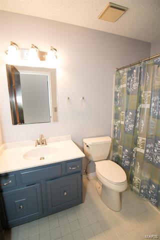 820 Justerini Dr, Ballwin, MO 63011 photo 14