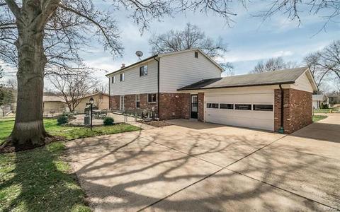12 Cool Meadows Dr, Ballwin, MO 63011 photo 38