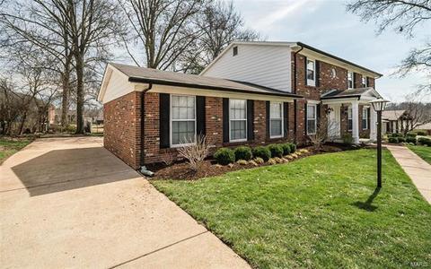 12 Cool Meadows Dr, Ballwin, MO 63011 photo 2