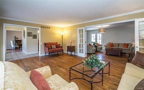 12 Cool Meadows Dr, Ballwin, MO 63011 photo 9