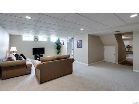 2583 Barrett Place Dr, Ballwin, MO 63021 photo 16