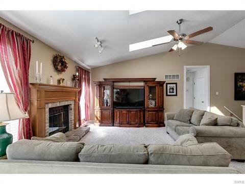 2583 Barrett Place Dr, Ballwin, MO 63021 photo 9