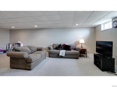 2583 Barrett Place Dr, Ballwin, MO 63021 photo 17