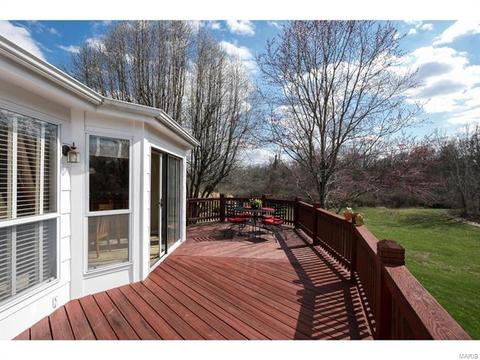 2583 Barrett Place Dr, Ballwin, MO 63021 photo 20