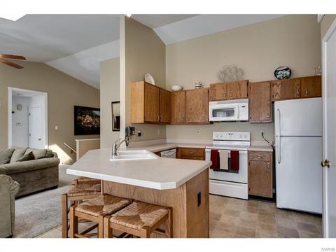 2583 Barrett Place Dr, Ballwin, MO 63021 photo 8