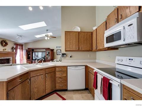 2583 Barrett Place Dr, Ballwin, MO 63021 photo 6