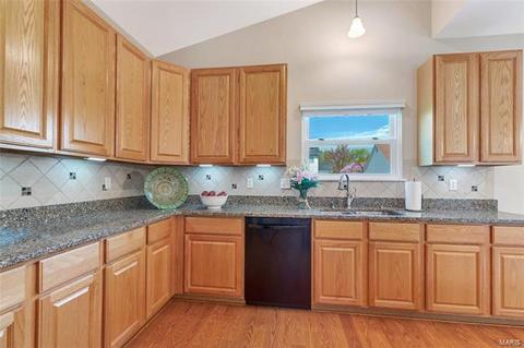 731 Castle Pines Dr, Ballwin, MO 63021 photo 16