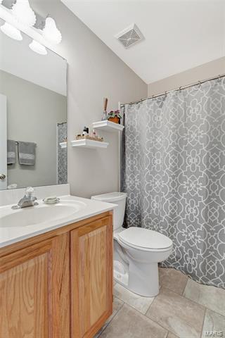 731 Castle Pines Dr, Ballwin, MO 63021 photo 38