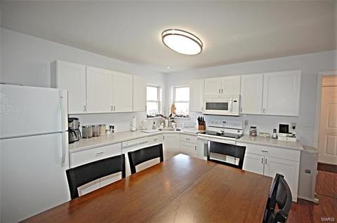 2807 Royallview Way, O'fallon, MO 63368 photo 2