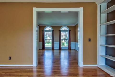 548 Malinmor Dr, Weldon Spring, MO 63304 photo 10