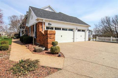 548 Malinmor Dr, Weldon Spring, MO 63304 photo 4