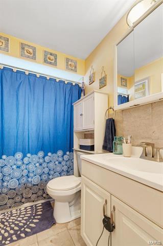 9422 Mackenzie Rd, Saint Louis, MO 63123 photo 15