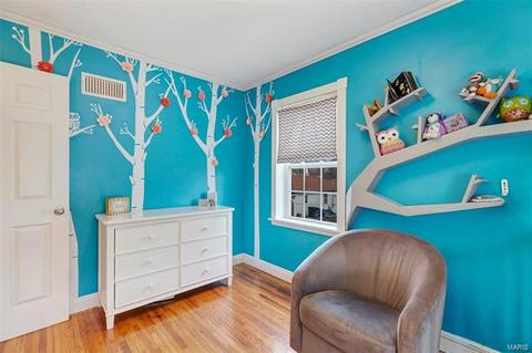 9422 Mackenzie Rd, Saint Louis, MO 63123 photo 17