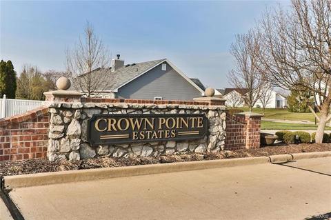 914 Crown Pointe Estates Dr, Wildwood, MO 63021 photo 2