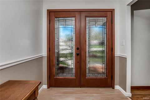 710 Valley View Dr, Manchester, MO 63011 photo 3
