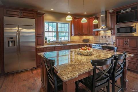 246 Dickens Farm Ln, Ballwin, MO 63021 photo 7