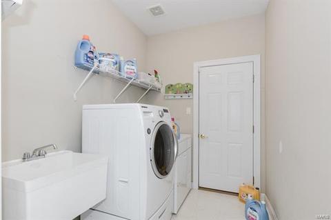 1243 Polo Lake Dr, Ellisville, MO 63021 photo 16