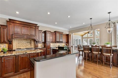 1641 Summit Estates Dr, O'fallon, MO 63366 photo 13