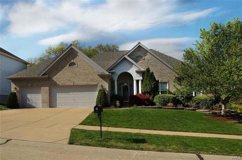 513 Crown Pointe Estates Ct, Wildwood, MO 63021 photo 1