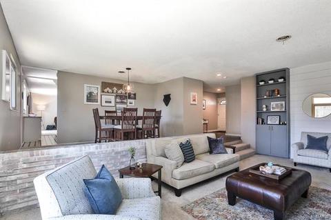 693 Henry Ave, Manchester, MO 63011 photo 5
