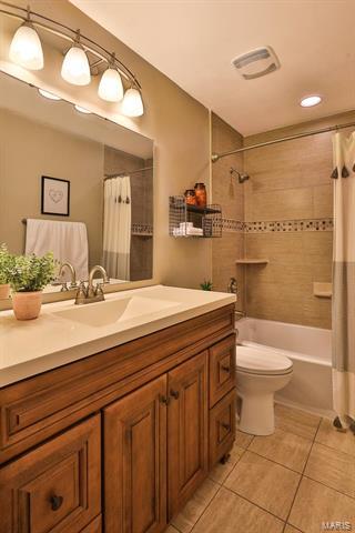 693 Henry Ave, Manchester, MO 63011 photo 17