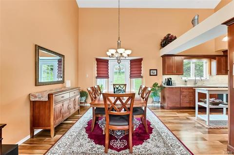 27 Saint Nicholas Ct, O'fallon, MO 63366 photo 7