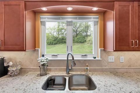 27 Saint Nicholas Ct, O'fallon, MO 63366 photo 5