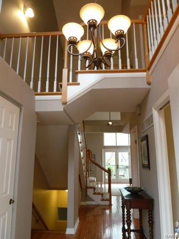 611 Highview Circle Dr, Ballwin, MO 63021 photo 3