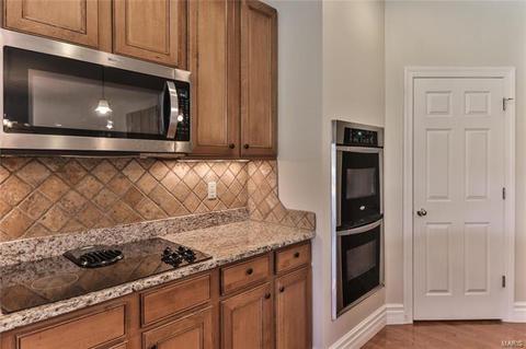 27 Orchard Trace Ln, Grover, MO 63040 photo 4