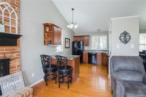 106 Lamplighter, O'fallon, MO 63368 photo 8