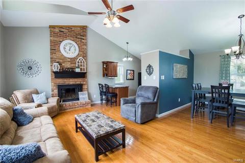 106 Lamplighter, O'fallon, MO 63368 photo 4