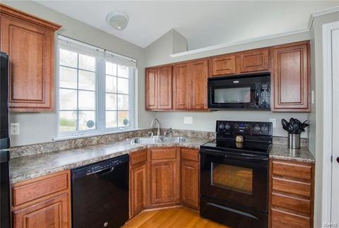 106 Lamplighter, O'fallon, MO 63368 photo 5