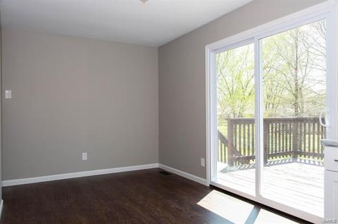 42 Roland Ave, Ballwin, MO 63021 photo 8