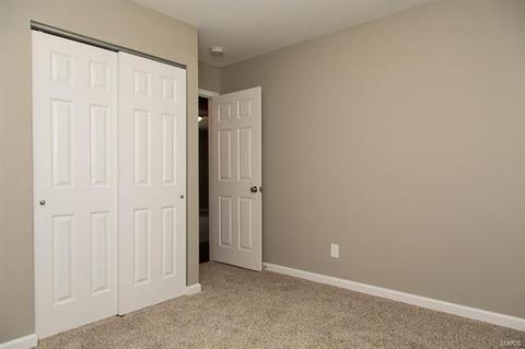 42 Roland Ave, Ballwin, MO 63021 photo 18