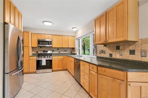 405 Tulsa Ave, Manchester, MO 63021 photo 5